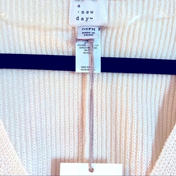 A New Day Cream Poncho - Picture 3 of 3